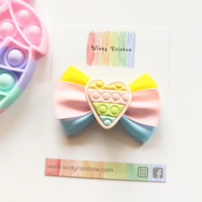 pop it pinch bow